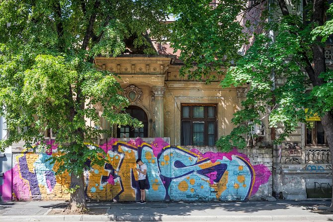 Instahood Stories - Hidden tavern energy and street-level “Bucharest buzz”