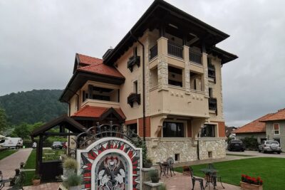 Libearty Brown Bears Sanctuary & Fun with ATV or Buggy Quad Tour