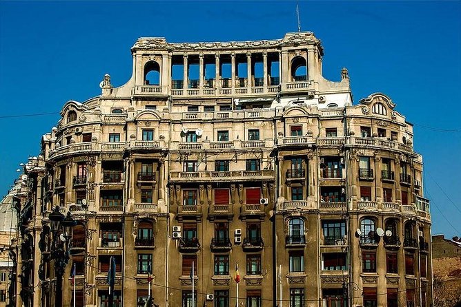 Life under Communism - Stop 4: Old Town and Caru’ cu bere, politics over dinner tables