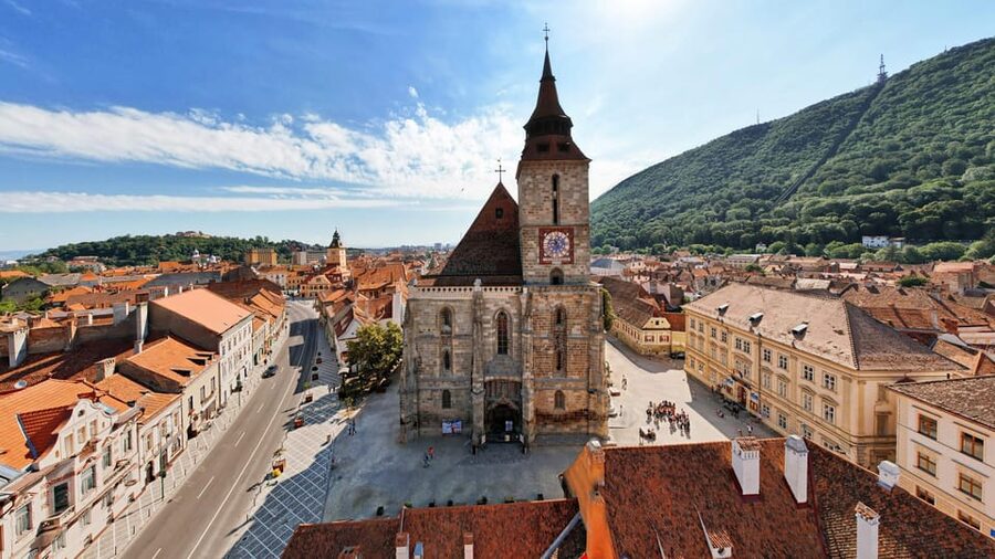 Minivan 8: Peles & Dracula's Castle and Brasov Full-Day Trip - Timing, Traffic, and How to Protect Your Day