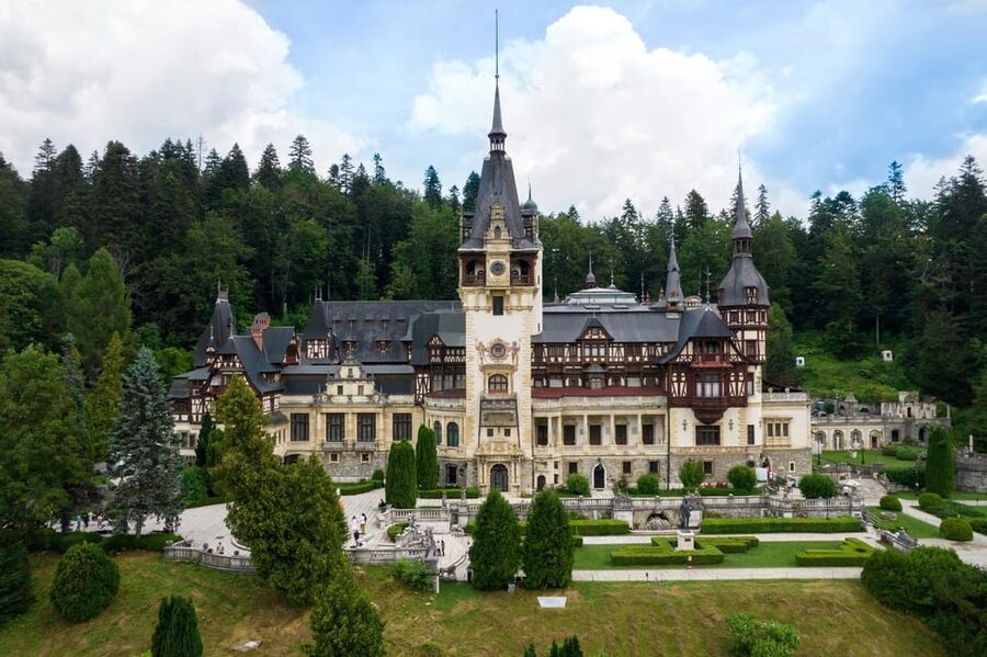 Minivan 8: Peles & Dracula's Castle and Brasov Full-Day Trip - Price and Value: What Your $67 Covers (and What It Does Not)