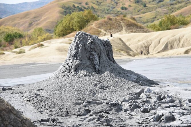 Muddy Volcanoes & Salt Mine - Private Tour - The travel time reality: comfort, safe driving, and pacing you can feel