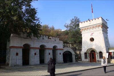 One-Day Vlad the Impaler Royal Court Private Tour from Bucharest