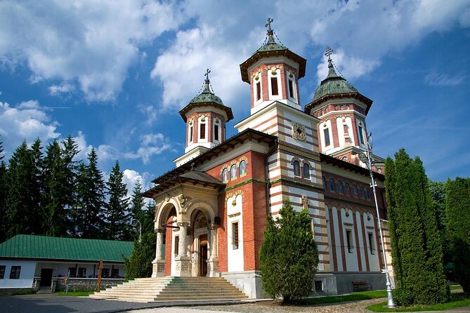 Peles & Cantacuzino Castles: Gourmet Wine & Cultural Day trip - Comfort Tips for a Long, Car-Focused Day