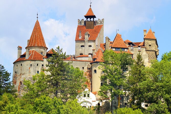 Peles Castle, Dracula Castle and Brasov old town - private tour from Bucharest - Brasov Old Town Walking Tour: Getting Oriented Fast