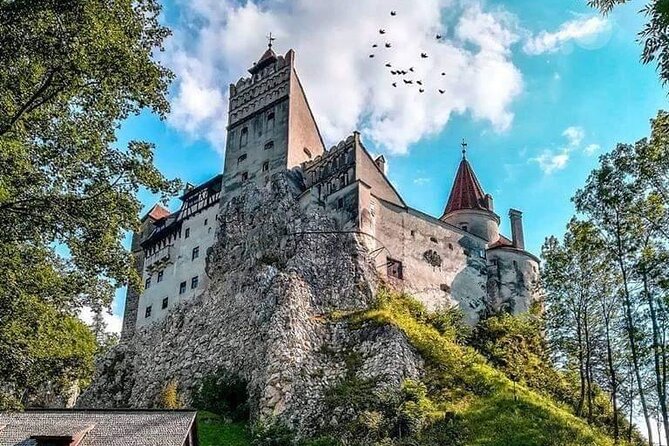 Premium 8-Day Private Culinary Vacation in Romania - Râşnov Fortress, medieval power with practical closure notes