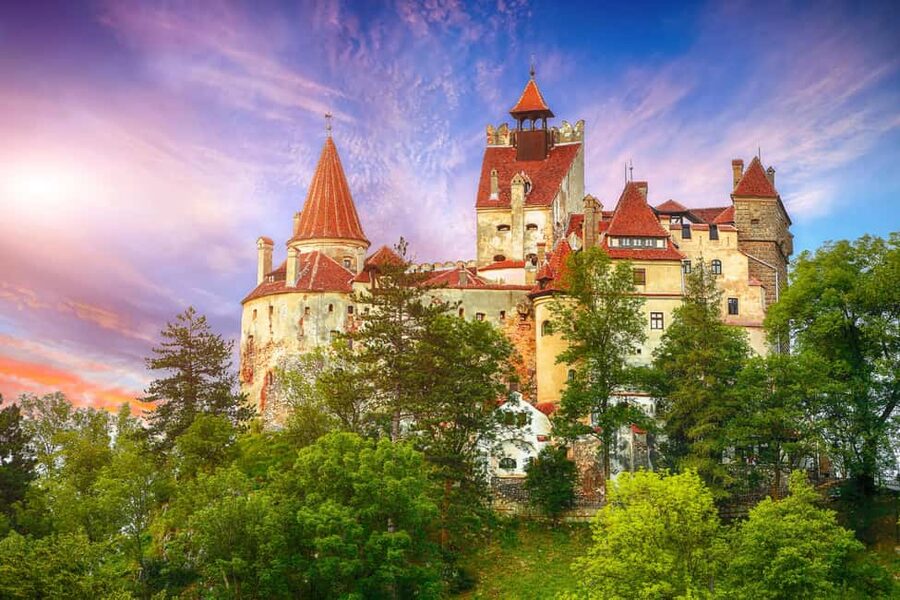 PREMIUM TOUR (6 Pax) Bucharest, Peles&Bran Castles & Brasov - The smart order: Peleș, Bran, and Brașov in one long but doable day