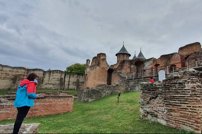 Princely Court of Târgoviște and Curtea de Argeș Monastery - A Day Out of Bucharest With Vlad Connections and a Famous Church Shape