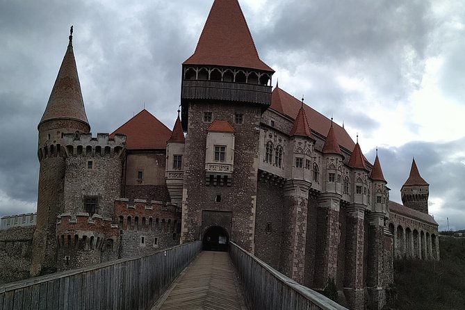 Private 5-Day Tour in Transylvania from Bucharest Hotel Pick-up and Drop off - Day 4: Hunyads Castle at Hunedoara and the star-shaped citadel of Alba Iulia