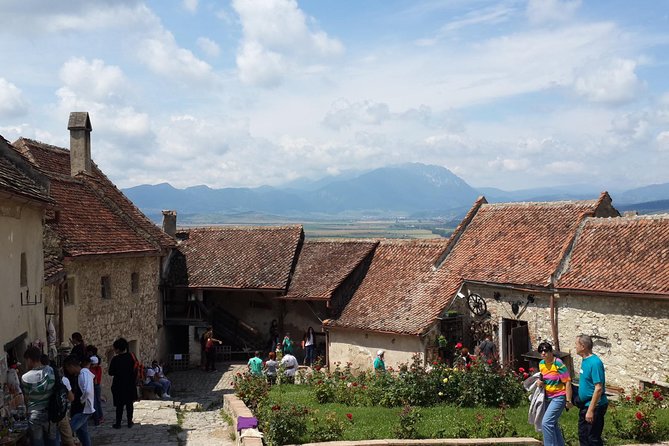 Private 6-Day Dracula Tour in Transylvania from Bucharest - Day 3: Sibiu’s squares and Liars’ Bridge, Medias fortified streets, then Borgo Pass at Dracula Castle