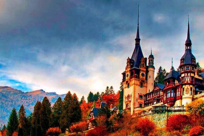 Private Day Tour to Historical Villages in Sinaia - Getting Out of Bucharest: Triumph Arch, Photos, and the Long Countryside Drive