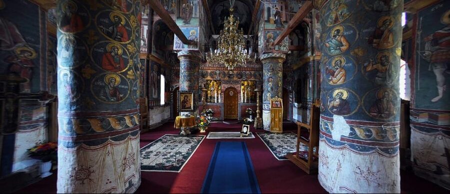 Private Tour from Bucharest to Dracula's tomb and Mogosoaia - Should you book this private Dracula and Mogosoaia tour?