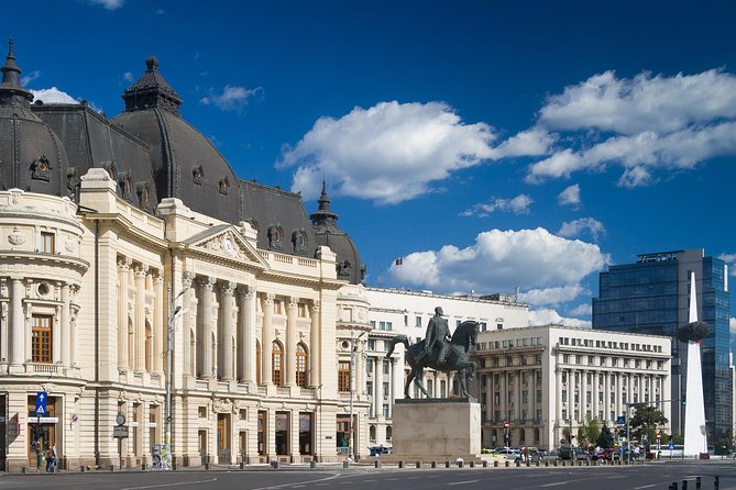 Private Tour: Story of Communism in Bucharest - Morning Start and the Drive to Targoviste