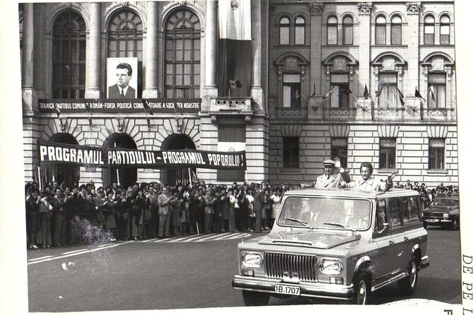 Private Tour -The Last Day of Nicolae Ceaușescu in a Romanian Car - Revolution Square and the Bucharest grounding point
