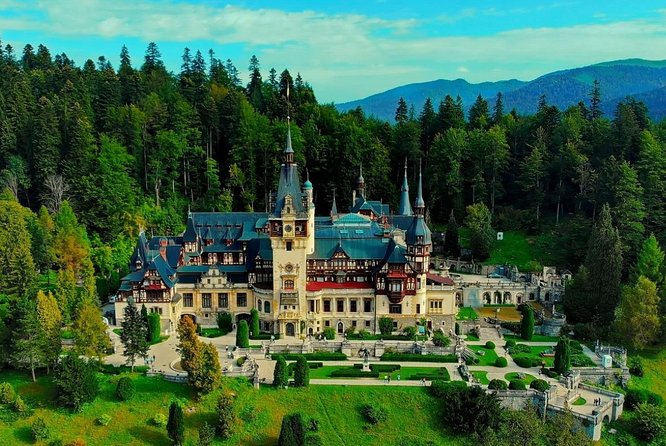 Private tour to Bran Dracula's Castle and Peleș Royal Castle - Peleș Castle in Sinaia: Royal Splendor, Neo-Renaissance Style, and Gardens