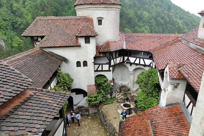 Private Tour to Dracula's Castle, Brașov City & Peleș Castle - The Tight Schedule Factor, Traffic, and How to Stay in Control