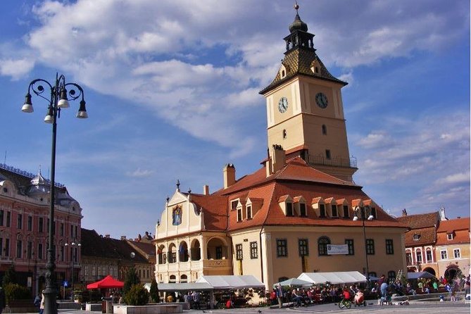 Private Tour: Transylvanian Castles and Brasov's Medieval Old Town - Bran Castle and the Dracula Effect: What to Expect on the Hill