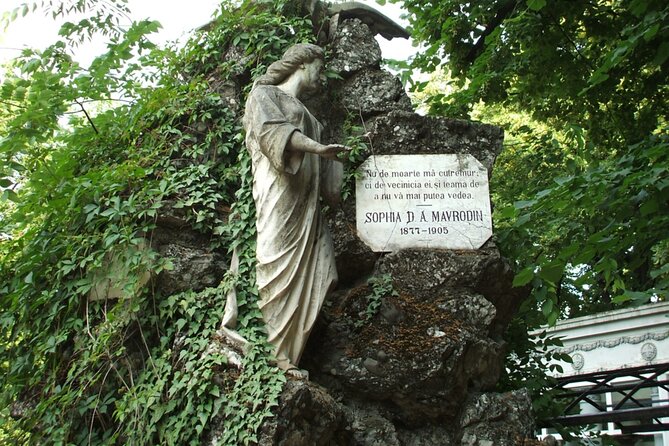 Quest Experience in Bellu Cemetery Bucharest - Key Points Before You Go