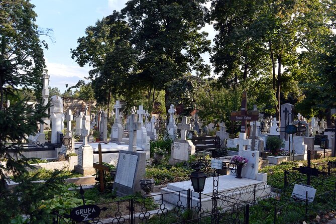 Quest Experience in Bellu Cemetery Bucharest - Timing, Group Size, and When It Fits Best