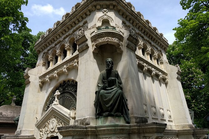 Quest Experience in Bellu Cemetery Bucharest - How This Offline Quest Runs (Without a Live Guide)