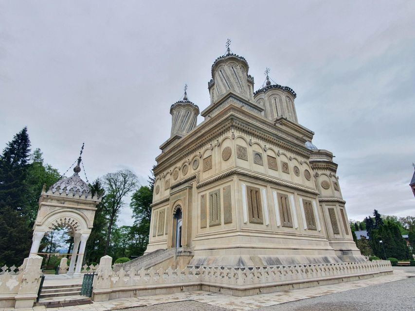Real Dracula Princely Court and Real Dracula's Fortress - Chindia Tower: The Balcony View That Explains the Court