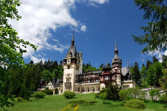 Small-Group Day Trip to Dracula's Castle, Brasov and Peles Castle - Stop 1: Peles Castle in the morning, what to expect and what happens if it is closed