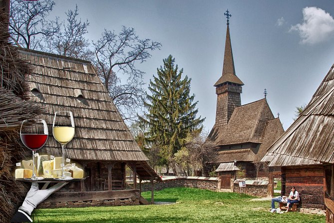 Traditions in Bucharest: Village Museum and Wine Tasting Tour - Dealu Mare wine tasting near Victory Avenue: three glasses with a clear focus