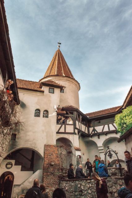 Transylvania Tour: Dracula's Castle, Peles Palace & Brasov - Who this tour suits best