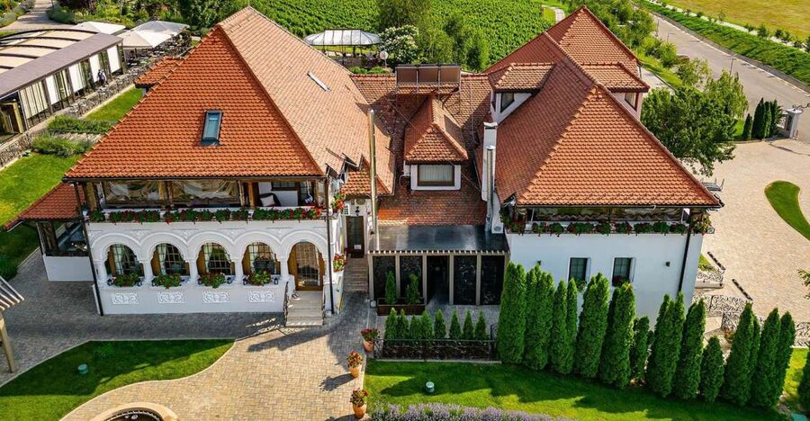 Winery touring & private wine tasting - one day private tour - Key points to know before you go