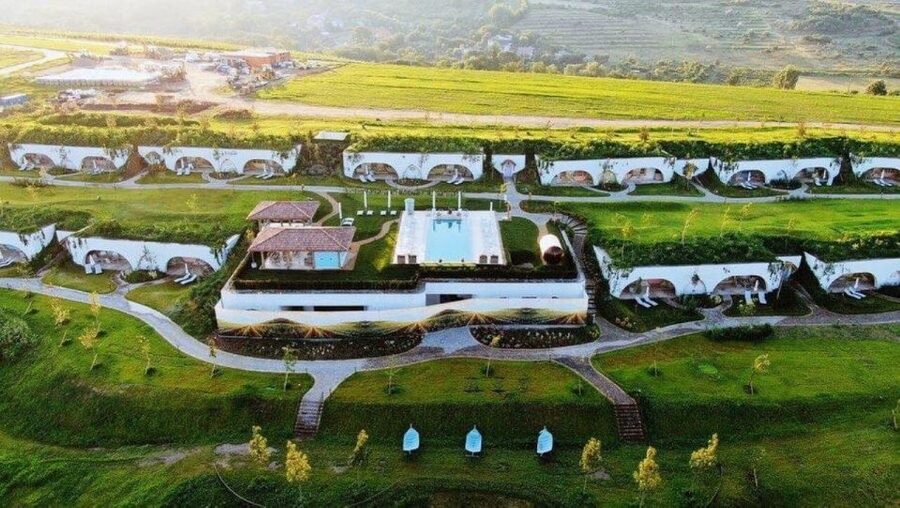 Winery touring & private wine tasting - one day private tour - The 250-year-old wine museum: tradition before the pours